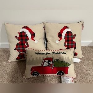 Disney Mickey and Minnie Mouse Christmas Throw Pillows NWT